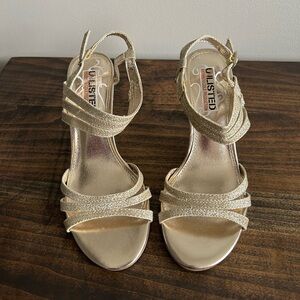 Unlisted Women's Gold Strappy Sandals, Size 6.